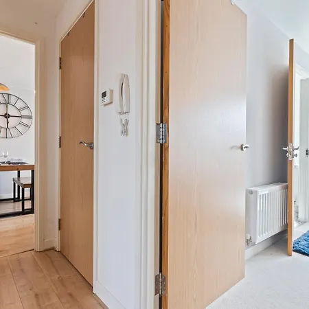 Апартаменты Centre Serviced Лидс