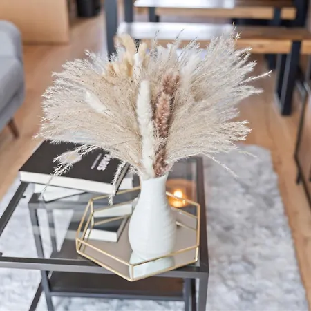 Centre Serviced * Лидс