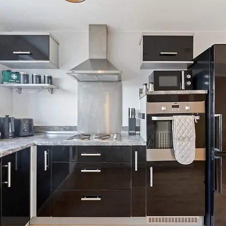 Apartment Centre Serviced
