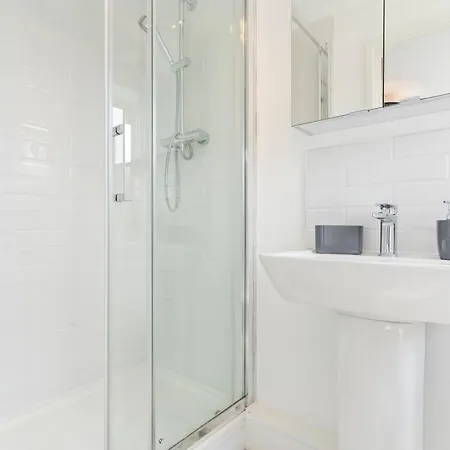 Centre Serviced Apartment