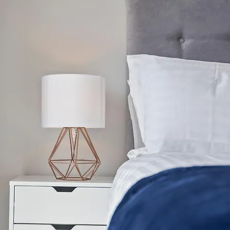 Centre Serviced Apartment *